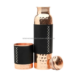 Coffret cadeau de bouteille d'eau en cuivre pur au design martelé le plus vendu Plusieurs modèles et tailles disponibles à des tarifs de gros abordables - Product Image 4