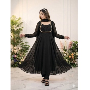 Nouvelle Robe de Soirée en Georgette Fox avec Dupatta et Pantalon, Broderie Lourde 9MM Rembo Sequence et Zari, Fournisseur Indien, En Vente - Product Image 1