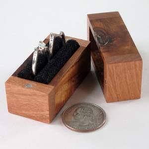Caja de Anillos de Madera Hecha a Mano con Madera Forestal Sostenible, Caja de Anillos de Madera de Alta Gama para Presentación de Joyas de Diamantes - Product Image 5