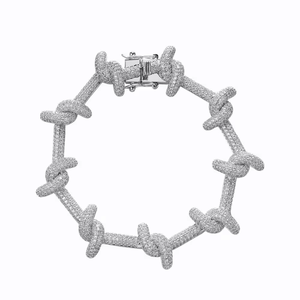 Bracelet jonc de luxe en argent 925 avec nœud en moissanite, micro-incrustation de pierres rondes taille brillant, style unisexe pour usage quotidien - Product Image 3