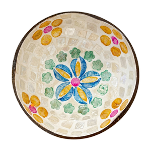 ชามมะพร้าวฝังมุกประดับลายดอกไม้สวยงาม งานฝีมือ ทำจากวัสดุธรรมชาติ ใช้เป็นถาดเสิร์ฟผลไม้ ของตกแต่งบ้าน - Product Image 1