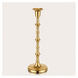 Juego de 3 Portavelas Cónicos de Lujo en Dorado, Modernos Portavelas de Metal para Decoración de Eventos y Decoración Elegante del Hogar - Product Image 4