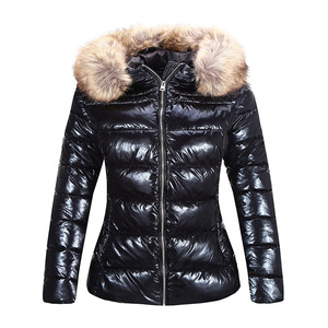 Veste matelassée légère pour femmes, manteaux d'hiver pour femmes, veste matelassée chaude avec capuche et col en fausse fourrure - Product Image 2