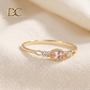 แหวนทองคำแท้ 14KT สีเหลืองทอง ดีไซน์หรูหรา ประดับเพชรเลี้ยงในห้องปฏิบัติการ และพลอยแซฟไฟร์พัพพาร์ชาเลี้ยงในห้องปฏิบัติการ ได้รับการรับรองจาก IGI สำหรับสุภาพสตรี - Product Image 4