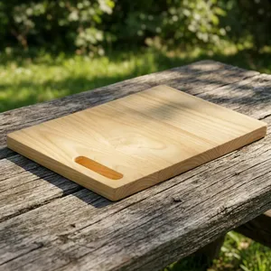 Planche à découper en bois de forme rectangulaire pour la cuisine - Product Image 1