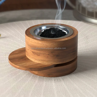 Vente en gros Nouveauté 2024 Meilleures ventes Moyen-Orient Arabe Brûleur d'encens religieux en bois d'acacia Madkhan Décoration d'intérieur en forme de fraise