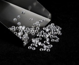 Prix de gros, haute qualité, diamants ronds blancs cultivés en laboratoire de 2,4 mm, couleur D/E/F, clarté VS/VVS+, pour la fabrication de bijoux - Product Image 1