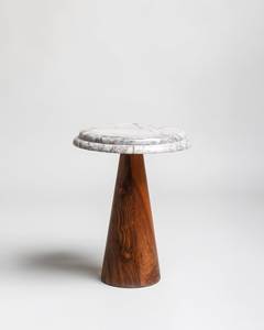Nouvelle Arrivée Table d'Appoint Moderne Haut de Gamme avec Plateau en Marbre et Base en Bois, Meuble d'Accent pour la Décoration de la Maison et des Hôtels, Vente en Gros pour l'Exportation - Product Image 1