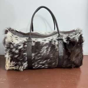 กระเป๋าเดินทางหนังวัวแท้ขนสัตว์แบบหรูหรา กระเป๋าถือแบบดัฟเฟิลสำหรับวันหยุดสุดสัปดาห์ กระเป๋าเดินทางขึ้นเครื่องบิน OEM ส่งออกจำนวนมาก LHTB-0108 - Product Image 6