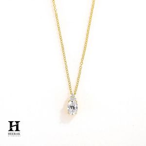 Pendentif élégant en diamant de laboratoire taille ovale, collier minimaliste en or 14 carats pour femme - Product Image 1