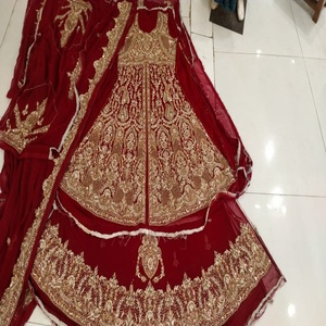 Traje nupcial Anarkali con bordado pesado Últimos diseños Adultos Vestido largo Dupatta Ropa de fiesta Trajes paquistaníes-Precio de venta al por mayor - Product Image 2
