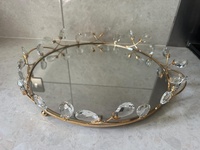 Plateau de rangement rectangulaire en fer miroir avec accents en cristal, finition dorée, design moderne et luxueux, vaisselle de salle de bain empilable, facile à nettoyer
