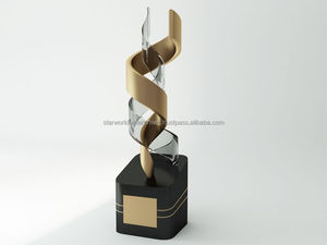 Pour le trophée de récompense sportive inspirée métal plaqué or conception de logo personnalisé assurance étanche gravée au Laser football Cricket - Product Image 5