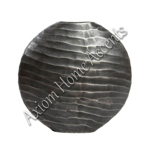 Axiom Home Accents-Jarrón de metal soplado a mano con elegancia moderna, ideal para decoración de mesas y estantes - Product Image 6