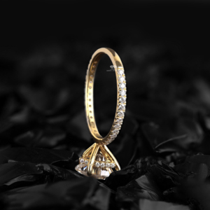 Anillo de Compromiso con Diamante Cultivado en Laboratorio en Forma de Corazón, Oro de 14K, Pavé, Halo Oculto, Solitario, Delicado, Romántico, de Lujo, para Propuesta de Matrimonio - Product Image 3