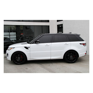 Range Rover Velar SUV con suspensión suave y confortable - Product Image 5
