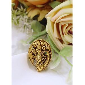 Anillo Ajustable de Moda con Zirconia Cúbica Chapada en Oro de Latón de Primera Calidad, Diseño Elegante y Deslumbrante, Colección para Bodas - Product Image 1