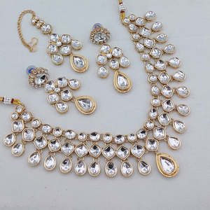 Conjunto de Collar Gargantilla Chapado en Oro con Piedras Kundan, de Aleación de Latón, con Cristales y Diamantes en Forma de Número, para Regalos Religiosos - 10575511WH - Product Image 1