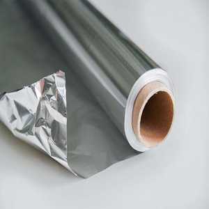 Rouleaux de papier aluminium de qualité supérieure, marque BK, pour usage domestique, revêtement doux, qualité alimentaire, alliage 1235/8011, épaisseur 10 mm, pour usage en cuisine - Product Image 1