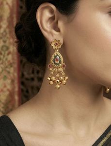 Pendientes de lujo tradicionales indios de Polki Kashmiri, chapados en oro, con diseño étnico de elefante Gungroo, para novias y fiestas, de diseñador. - Product Image 2
