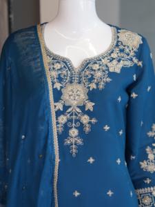 Conjunto de Salwar Kameez Azul Bordado para Mujer, Tela Pesada Reversible y Elástica, Sin Arrugas, Traje para Bodas, Diwali y Fiestas - Product Image 6