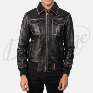 Veste en cuir véritable noire pour homme, effet vieilli, avec deux poches à rabat boutonnées sur le devant, col chemise classique et bordure côtelée - Product Image 3