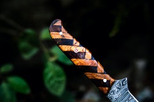 Cuchillo de filetear hecho a mano con hoja flexible de acero de Damasco, regalo para padrinos de boda, herramienta de supervivencia al aire libre. - Product Image 3