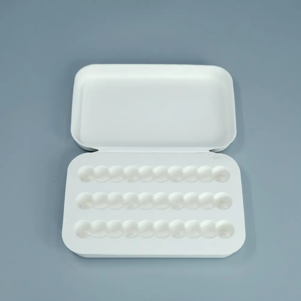 Emballage moulé en pâte biodégradable blanche OEM pour l'emballage cosmétique de pâte Boîtes de soins de la peau et boîtes à sachets personnalisées