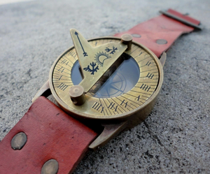 Vintage Brass Sundial Compass Wearable <b>Wrist</b> Navigation Instrument Leather <b>Strap</b> for Hiking Camping - Product Image 1