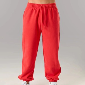 Pantalon de jogging ample et surdimensionné en molleton français pour femme avec logo personnalisé, 100 % coton épais, style hip-hop, idéal pour le sport et la gym - Product Image 1