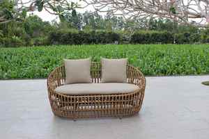 Table d'appoint extérieure Emma en rotin, design rustique, résistante aux intempéries, mobilier de jardin - Product Image 4