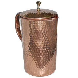 Ensemble de carafes en cuivre pour la conservation de l'eau selon la tradition, ensemble en métal avec verres, durable, réutilisable, vaisselle de cuisine et de salle à manger. - Product Image 2