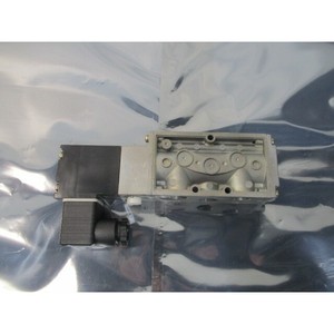 Válvula CKD 4F310-10 SOL 24VDC de 4 Vías V15-9, 105504 - Equipo y Piezas de Semiconductores de Confianza de Global Legacy - Product Image 1