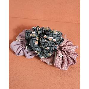 Elegantes Satin-Haargummi für Kinder für Hochzeiten und Partys - Product Image 2