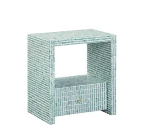 Meubles de chambre à coucher modernes et luxueux, dotés d'une coque verticale en briques vert menthe incrustées, et d'une table de chevet Capiz avec tiroir inférieur et ouvert. - Product Image 2