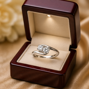 Anillo de Diamantes Redondos Reales de 0.30 TCW |   Diseño de Dos Piedras con Engaste de Garras en Oro Blanco |   Ropa Casual Elegante, Joyería Fina, Regalo para Mujer - Product Image 2