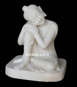 Sculpture exclusive de Bouddha Bhagwan en marbre - Product Image 3