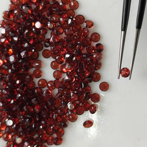 โกเมนสีแดงธรรมชาติ 3.5 มม. ทรงกลมเจียระไนแบบบริลเลียนท์ คุณภาพดีที่สุด พลอยเม็ดเดี่ยวสำหรับทำเครื่องประดับ - Product Image 1