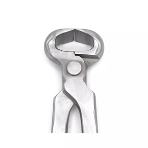 ผลิตภัณฑ์ดูแลม้า อุปกรณ์ดูแลม้า ทำจากสแตนเลส ด้ามจับทรงกลม ออกแบบตามหลักสรีรศาสตร์ ด้ามจับยาว ที่ตัดกีบม้า - Product Image 3