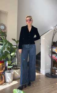 Blazer en velours noir VTG des années 90 - Product Image 2