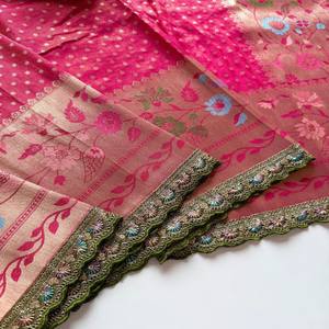 Sari de Seda Paithani VASTRA COTTAGE con Jacquard Zari, Borde Meenakari, Pallu Rico y Blusa Bordada, Teñido a Mano, Diseño Exclusivo - Product Image 3
