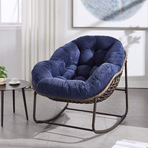 Fauteuil à bascule extérieur en rotin bleu marine avec coussin rembourré pour porche salon patio jardin - Product Image 1