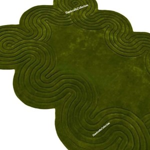 Tapis moderne en laine vert olive, forme organique, abstrait, tufté à la main, motif vague, moelleux, design de créateur, décoration d'appoint pour sol de maison - Product Image 4