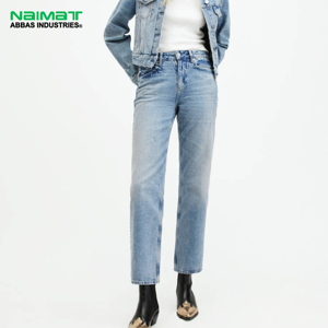 Jean classique coupe droite taille haute, délavage vintage, confort extensible, coupe ajustée, décontracté, longueur cheville - Product Image 1