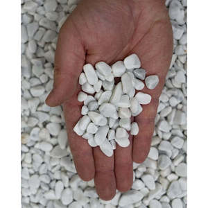 Galets blancs de Carrare 8-13 mm - Sacs de 25 kg - Product Image 2