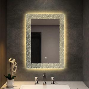 Miroir de salle de bain mural en verre arqué moderne avec rétroéclairage LED, capteur tactile et cadre lumineux décoratif - Product Image 2