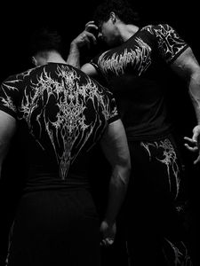 T-shirt de compression à manches courtes respirant et à séchage rapide pour hommes, idéal pour la gym, le fitness, le sport, l'entraînement athlétique - Product Image 1