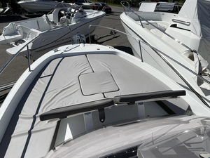 J-e-a-n-n-e-a-u C-A-P C-A-M-A-R-A-T 7.5 W-A S-E-R-I-E-2 - Product Image 5