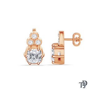 Boucles d'oreilles pendantes en or 18 carats avec diamant de laboratoire taille coussin à six griffes et ensemble trio - Product Image 4