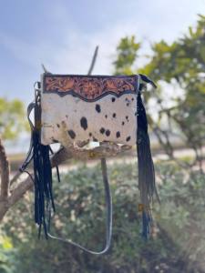 Bolso de Hombro de Cuero con Flecos, Diseño Artesanal, Estilo Bohemio, Vintage, Hecho a Mano, con Pelo de Vaca, Último Modelo - Product Image 5